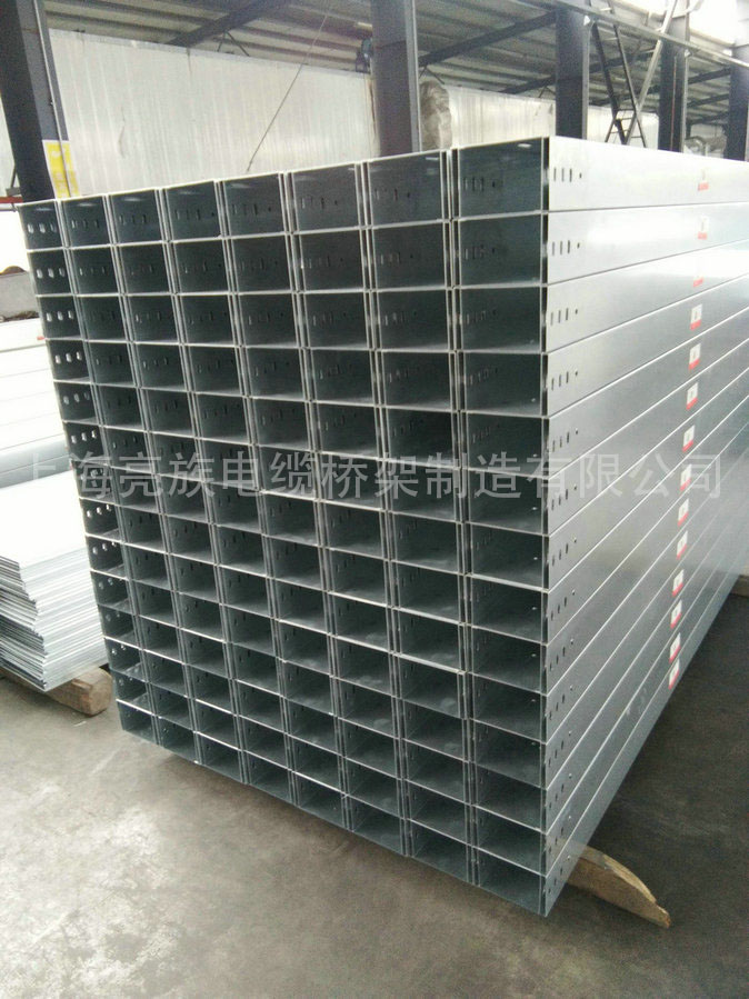 熱浸鋅橋架有什么特點？